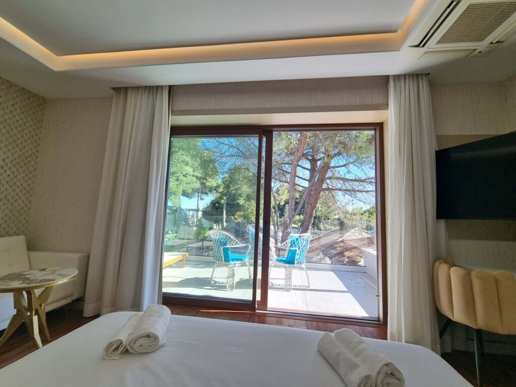 varwwwvhostsaviratodesign.comhotelboutiquemirasierra.com .aviratodesign.comwp contentuploads117.jpg